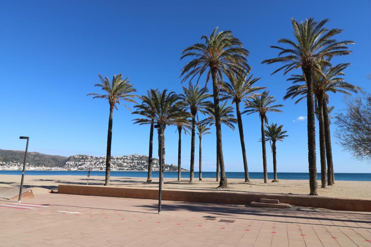 Villa Port Estrella 24 Roses Esterno foto