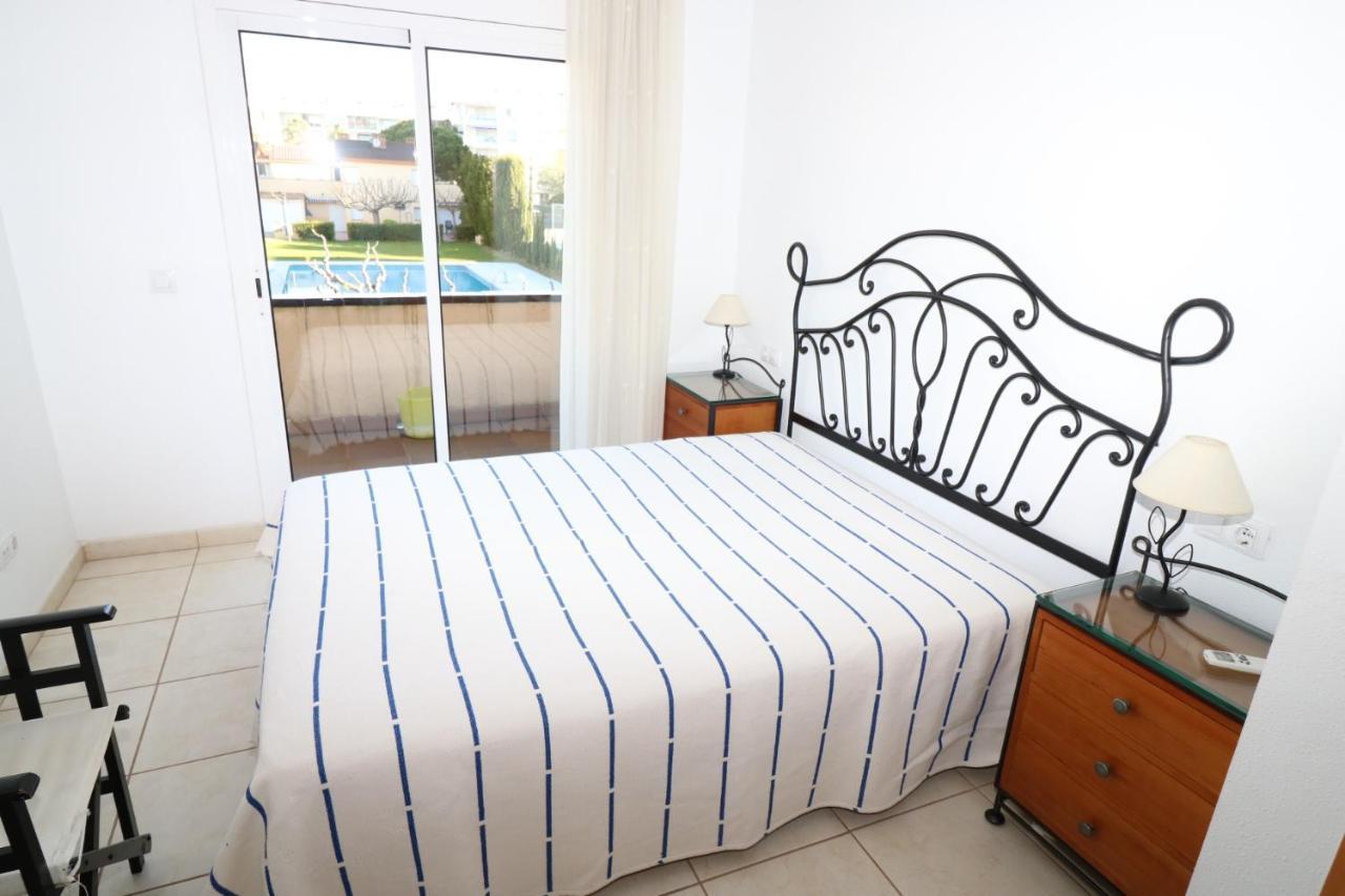 Villa Port Estrella 24 Roses Esterno foto