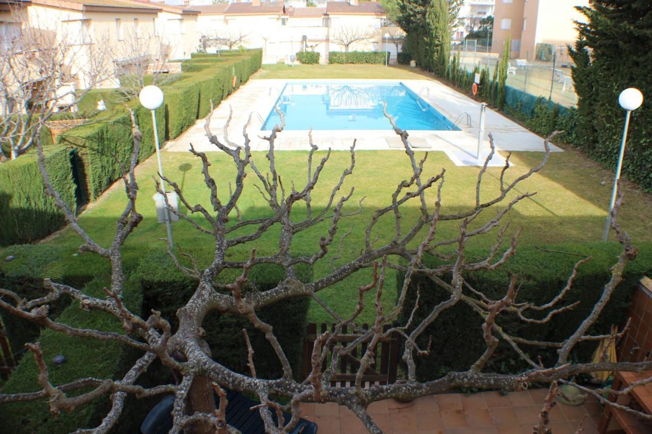 Villa Port Estrella 24 Roses Esterno foto